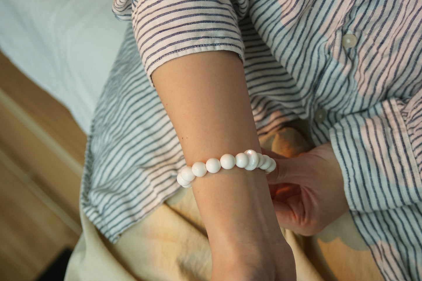 Matte Shell Beads Bracelet